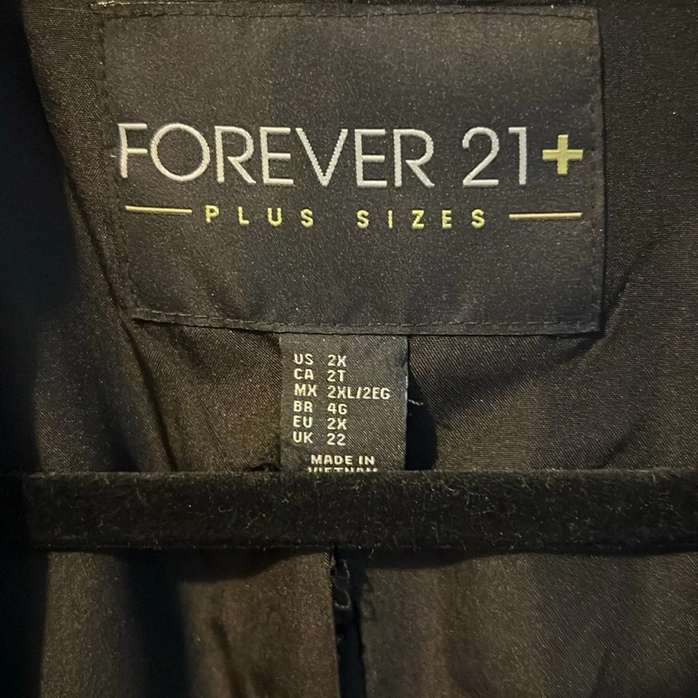 Opera Jacket - Picture 3 of 3